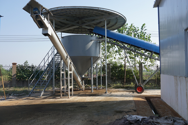 干污泥儲(chǔ)料罐